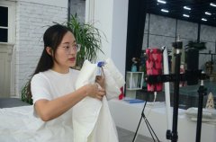 服務(wù)“夜”態(tài)，創(chuàng)造商機(jī)！英儂魏經(jīng)理如是說