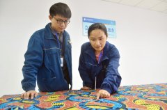 李續(xù)續(xù):每年花型設(shè)計超570個